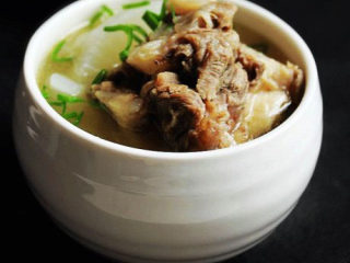 萝卜牛尾汤