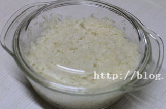 蔓越莓芝心糯米球,再次送入微波炉,高火5分钟左右