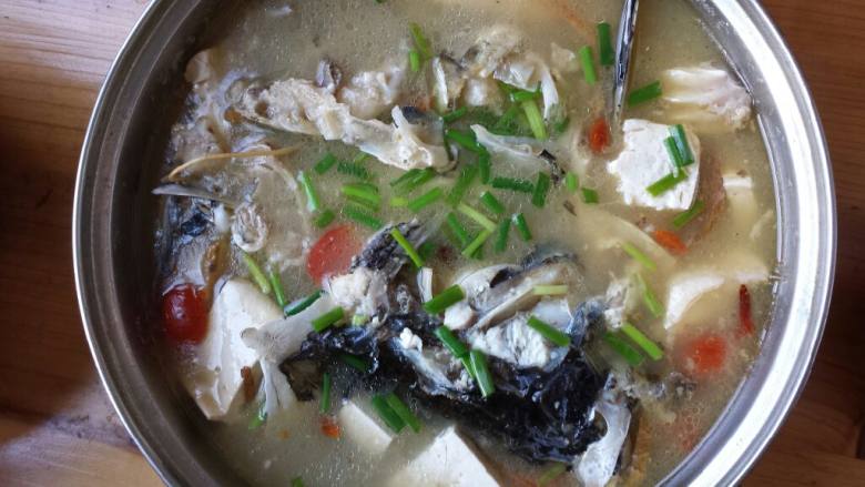 鱼头豆腐汤