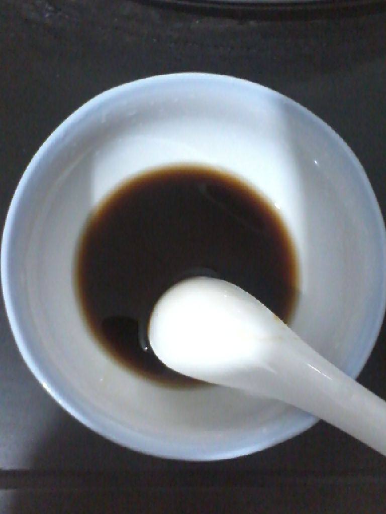 剁椒鱼头,<a style='color:red;display:inline-block;' href='/shicai/ 718'>料酒</a>，盐，<a style='color:red;display:inline-block;' href='/shicai/ 756'>鸡精</a>拌匀，调成汁，盐按照亲们的口味来放，