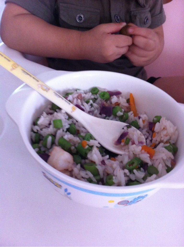 多彩炒饭,简单又营养的午饭就做好了!