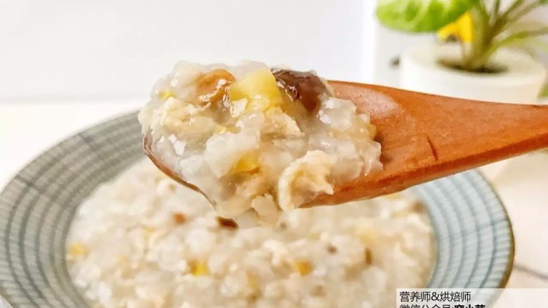 宝宝辅食:栗子鸡丝粥,美美开动吧。