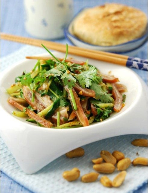 麻辣拌耳丝