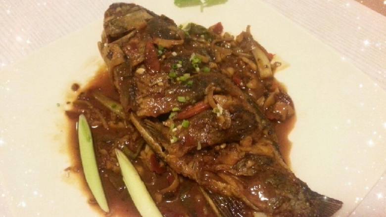 红烧鲫鱼
