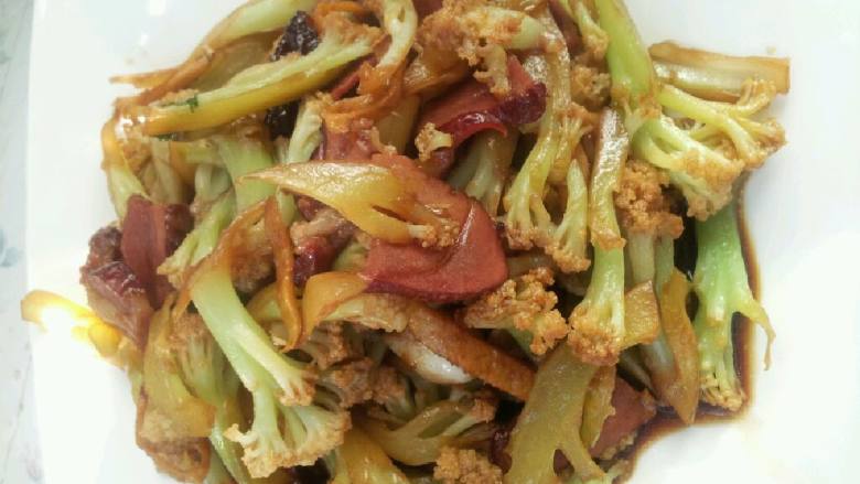 腊肉炒花菜