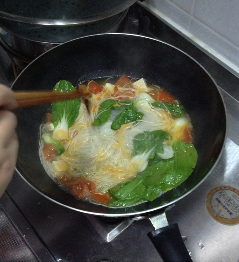 西红柿青菜豆腐面