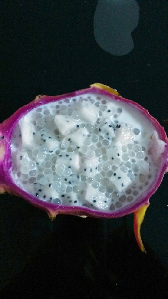 牛奶火龙果西米露