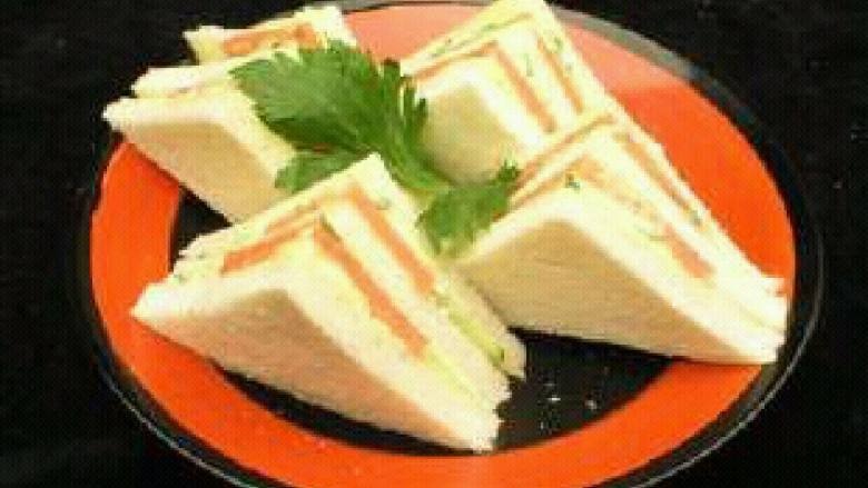 火腿蛋三明治