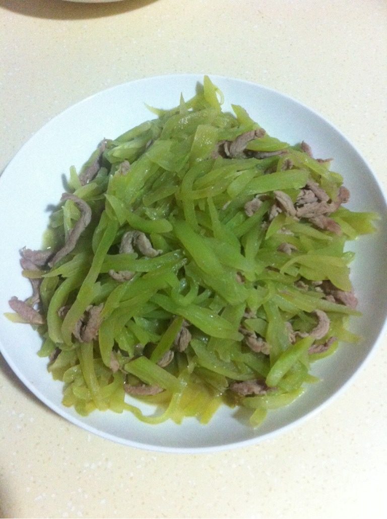 莴笋炒肉丝