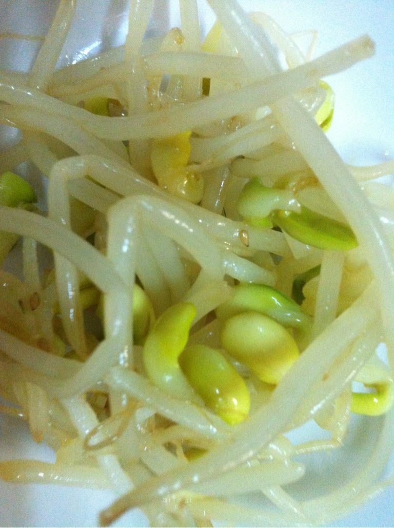 石锅拌饭,如图