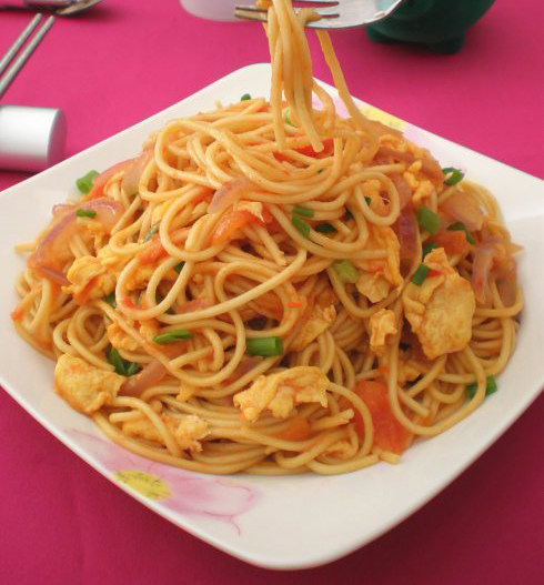 西红柿洋葱炒面