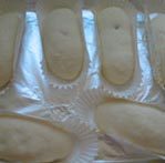 港式栗子包,面团二次发酵完成，在表面抹一层蛋液