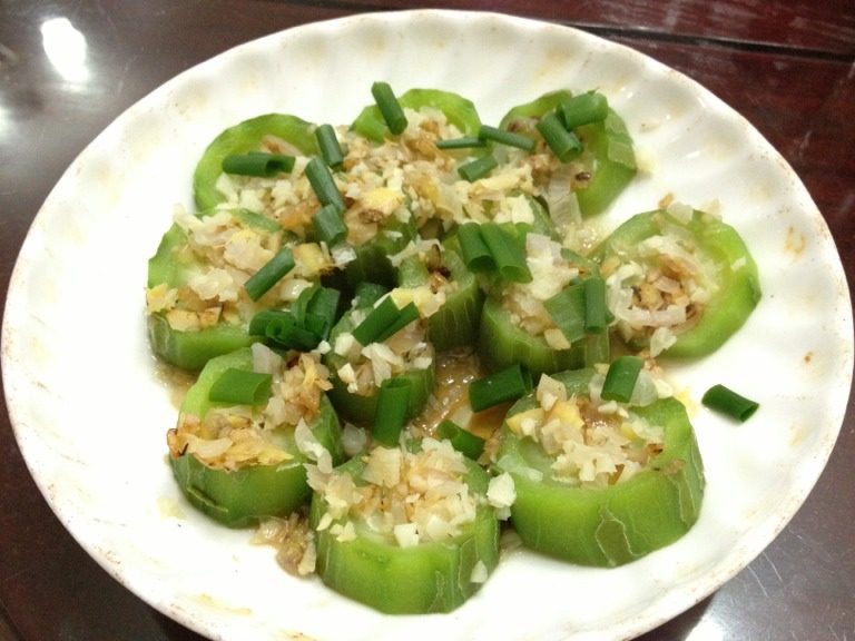 小家碧玉---金银蒜蒸丝瓜