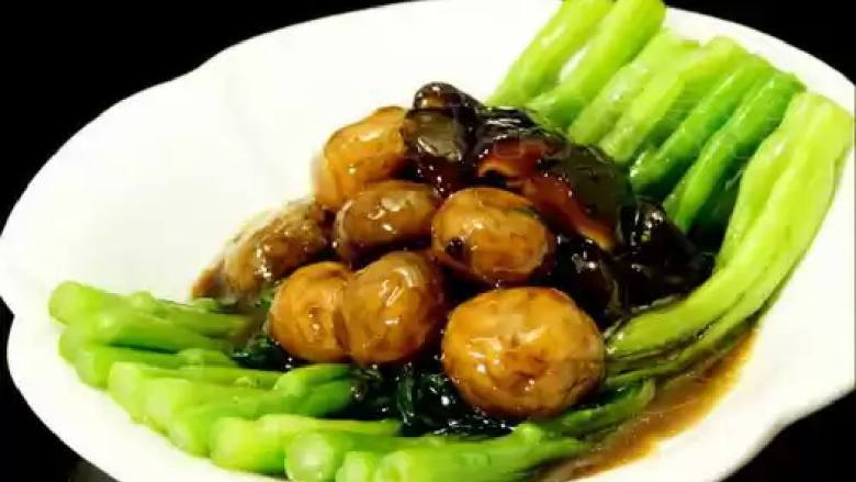 双菇扒菜心