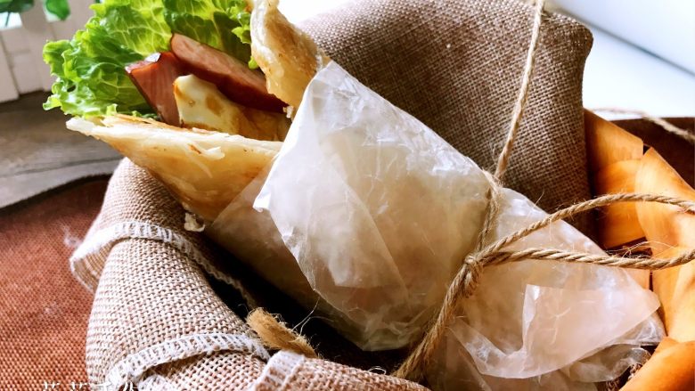 里脊蛋手抓饼,成品1