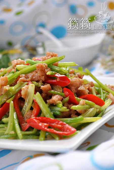 芹菜炒肉末