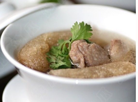 石斛竹荪老鸭汤
