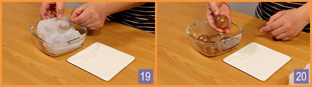 玫瑰养颜果冻，吃着吃着就变美了,19、把底部的模具也小心慢慢拿掉，动作也要轻，不能着急

20、当果冻全部脱落就大功告成了