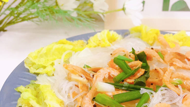 虾米粉丝煲,不要翻动,直接倒入容器中