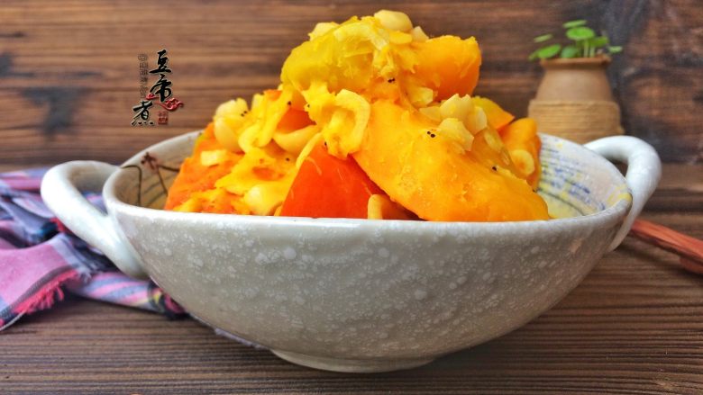 煲炖花生小金瓜,健康的食材对健康是最好的你试试