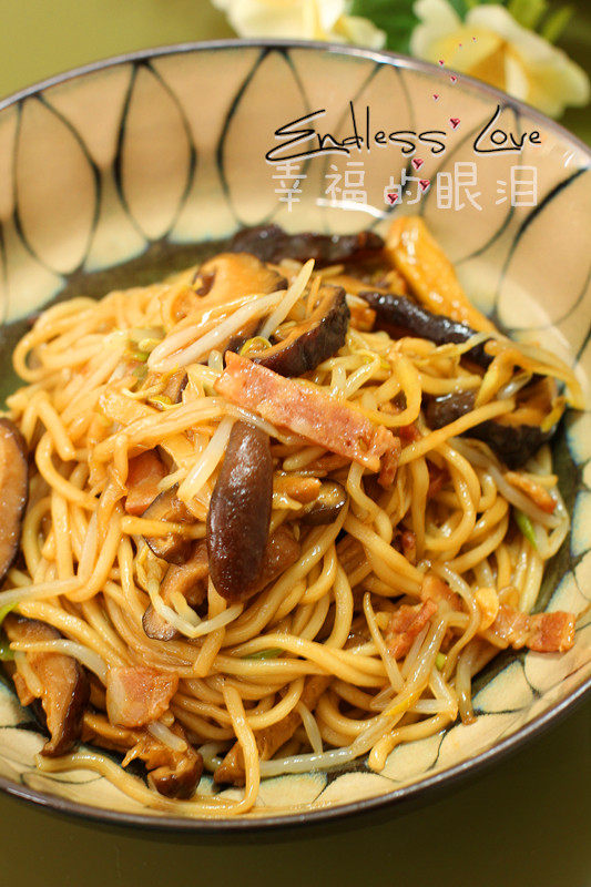 姜汁香菇炒面