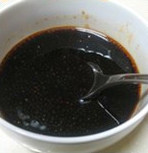 姜汁香菇炒面,酱汁的调料混合均匀备用