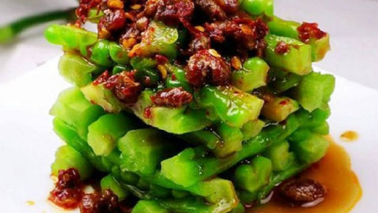 老干妈辣酱拌苦瓜