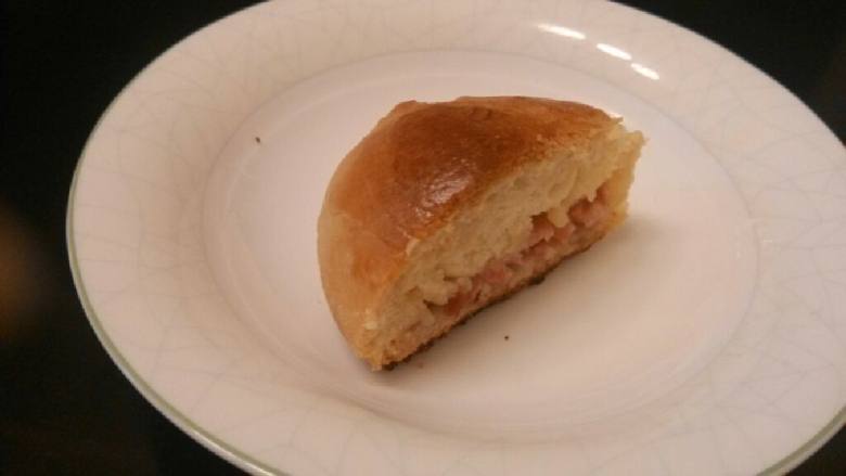 布里欧修培根包（KT）