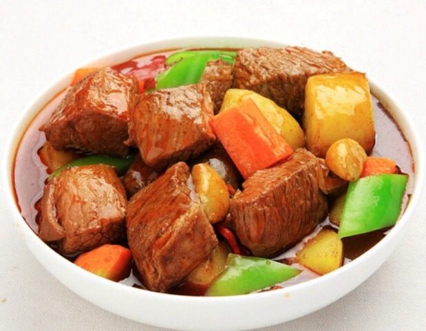 小土豆炖牛肉