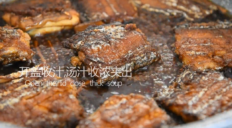 经典糖醋带鱼,大厨配方2分钟搞定!,开盖收浓汤汁