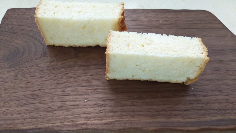 口袋三明治,2. 从中间切开后立起来放
