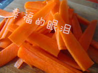 日式炒乌冬面,<a style='color:red;display:inline-block;' href='/shicai/ 25'>胡萝卜</a>切片