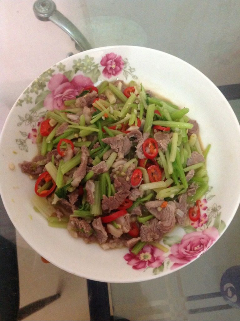 香芹炒羊肉