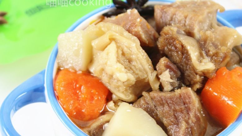 土豆萝卜焖牛腩