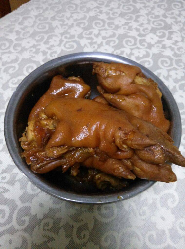 卤猪手