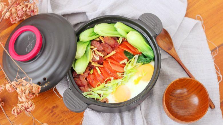 腊肠煲仔饭