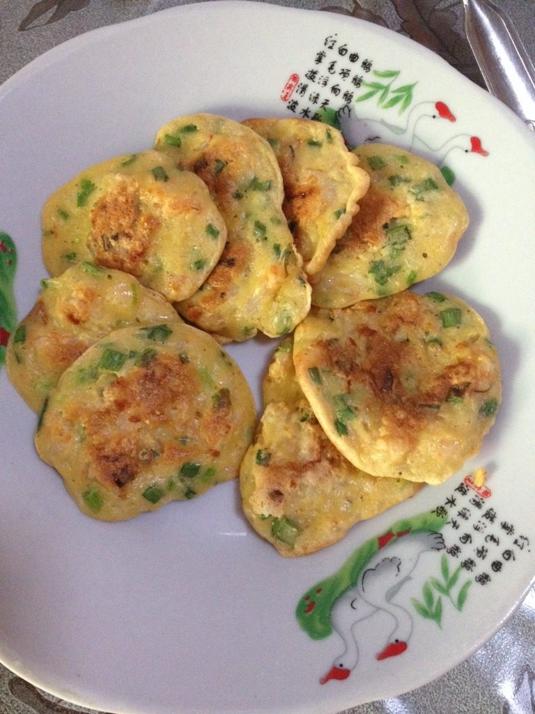 香煎小虾饼,双面略焦即可