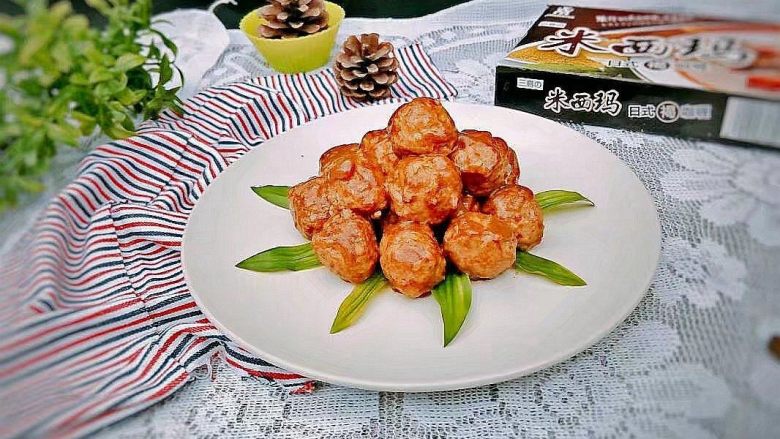 咖喱手打肉丸,浓郁的咖喱味,里面是很香的肉丸太好吃了