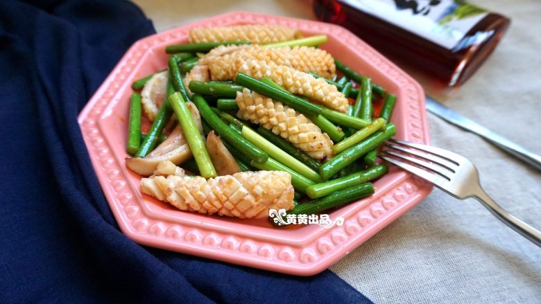 蒜薹鱿鱼卷:荤素搭配营养好,成品图
