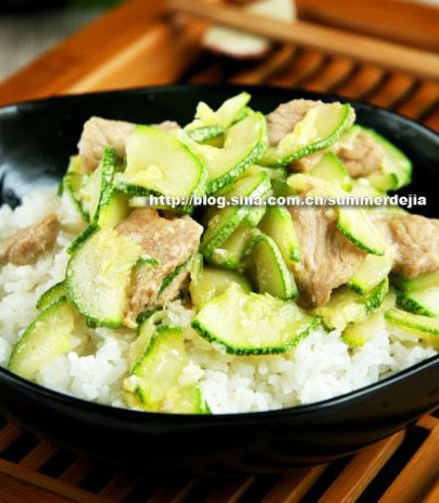 西葫芦炒肉片