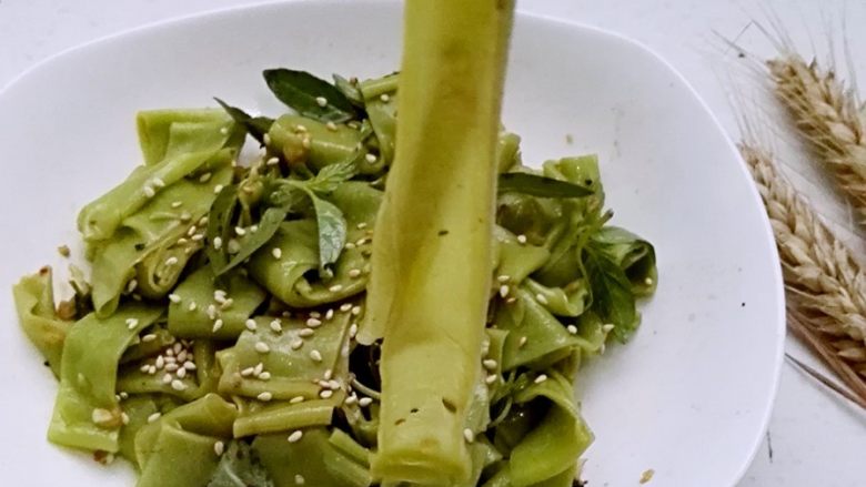 百变面食之翡翠凉皮（不洗面简易版）, 成品。