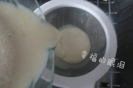 香蕉牛奶,用筛网过筛一次即可