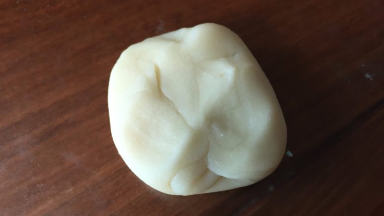 蛋黄酥,纯纯的诱惑,按平,擀开了;