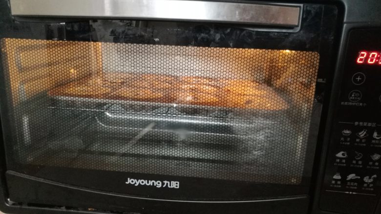 肉松蓝莓甜甜圈,14.放入预热好的烤箱,中层170度,20分钟即可