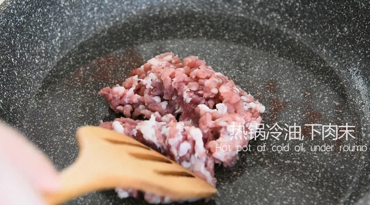 茄子这样做简直太美味了,男女老少都爱吃!,热锅冷油,下肉末