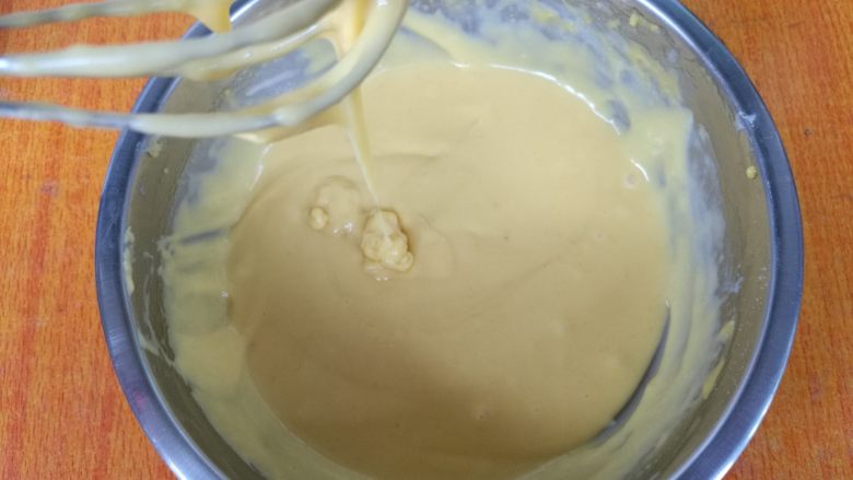 日式棉花蛋糕,搅拌均匀后的状态,备用。