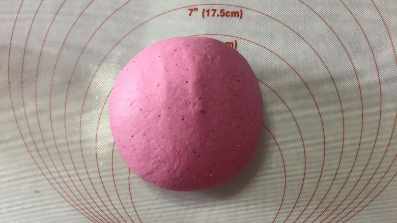 蝴蝶卷,和成光滑的面团