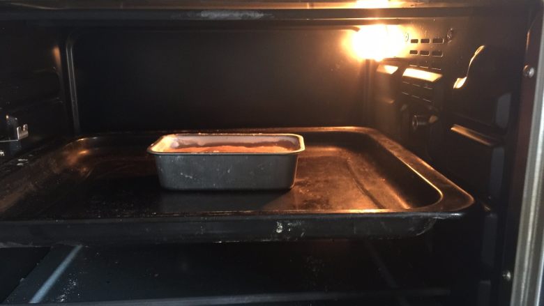 自制鱼豆腐,入烤箱160度,烤25分钟左右