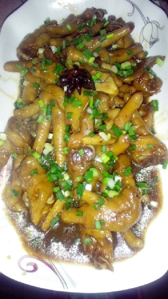 红烧鸡爪