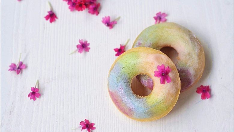 蔬菜汁彩虹甜甜圈